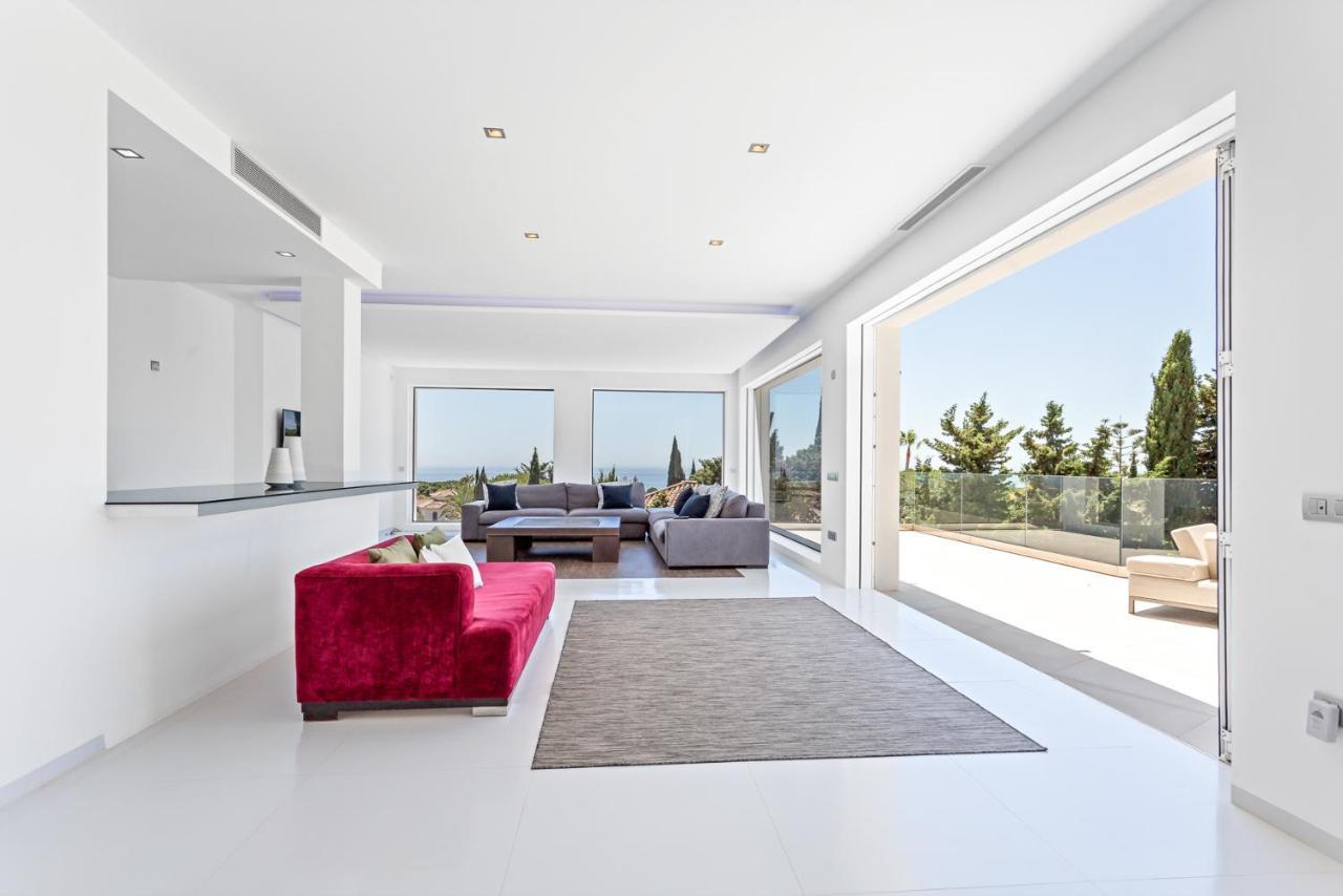 Villa 149 *